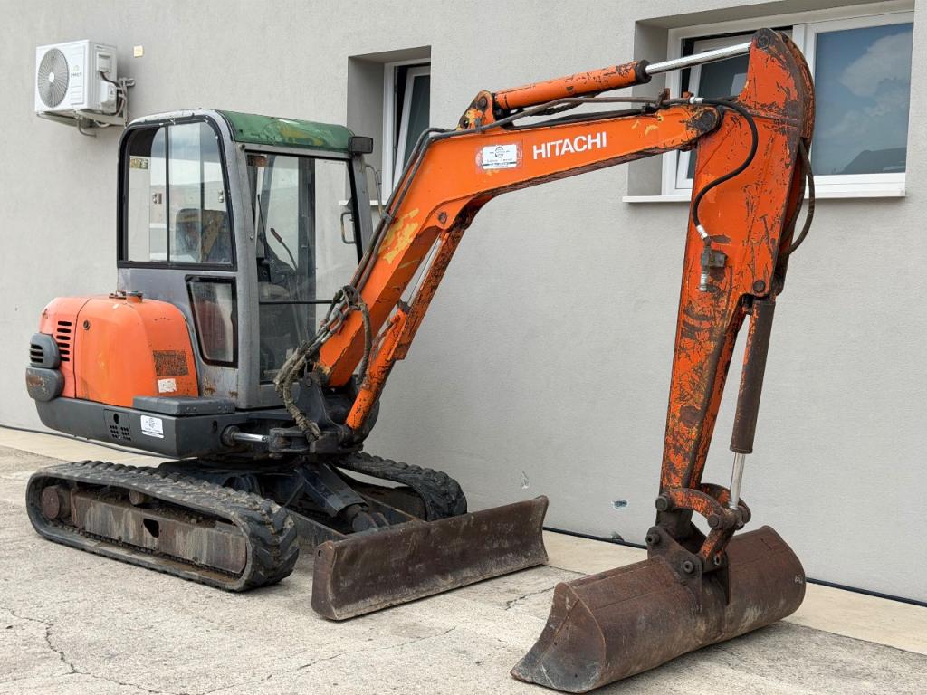 Hitachi ZAXIS 35 Foto 2