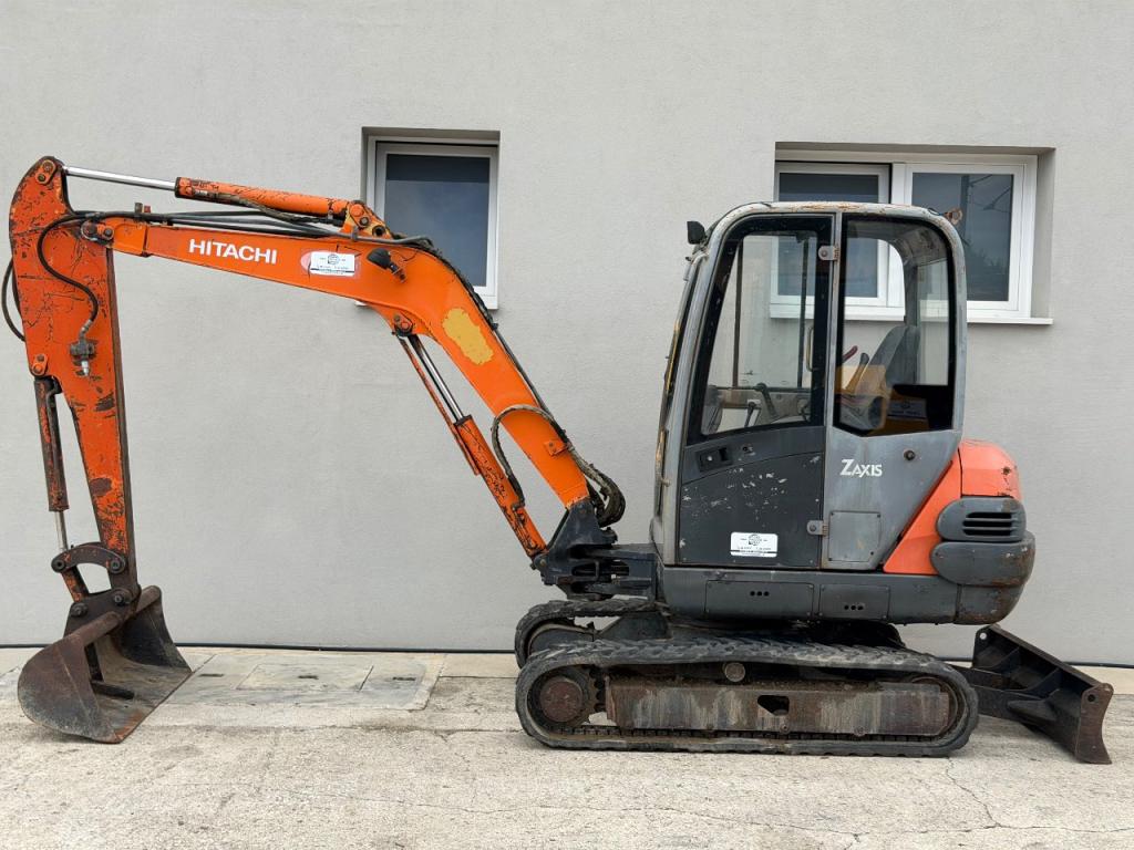 Hitachi ZAXIS 35 Foto 4