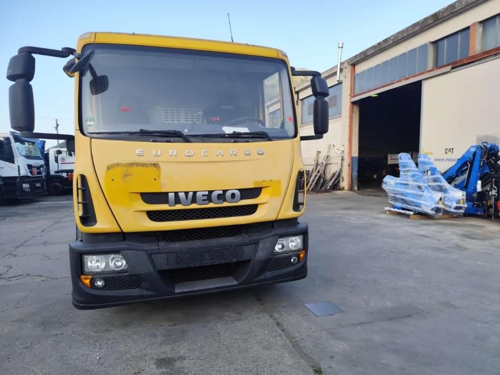Iveco EUROCARGO 120E28P Foto 24