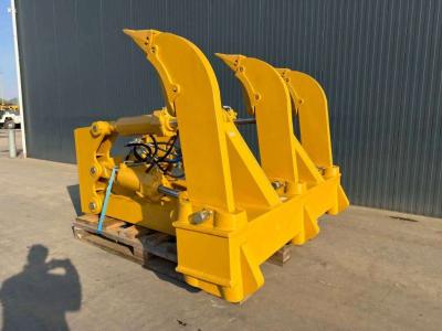 Caterpillar D8 Multi Shank Ripper in vendita da Smitma B.V.