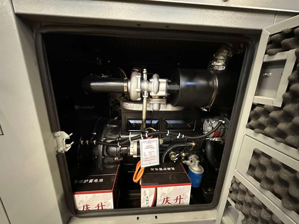 Giga Power LT-W50-GF 62.5KVA silent set Foto 9