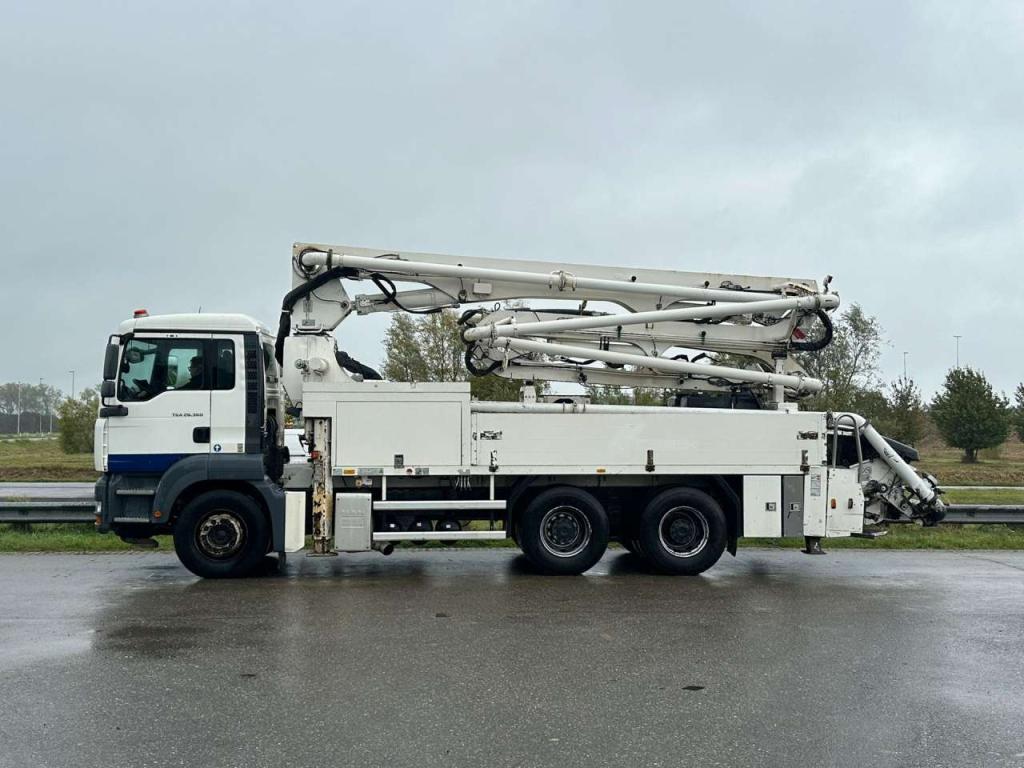 Man TGA 26.360 6x4 with Putzmeister BSF24-4.16 24m Concrete Pump Foto 2