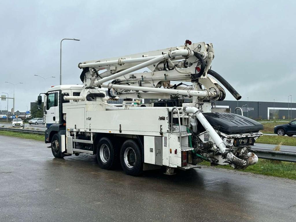 Man TGA 26.360 6x4 with Putzmeister BSF24-4.16 24m Concrete Pump Foto 3