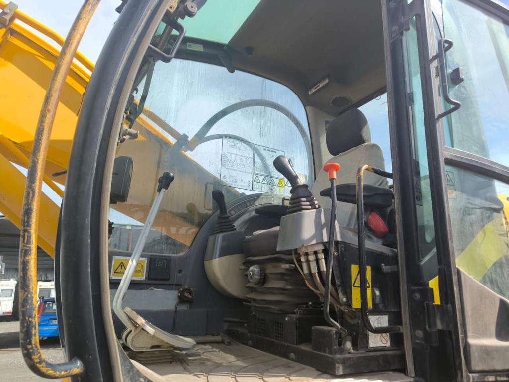 JCB JS235HD Foto 8