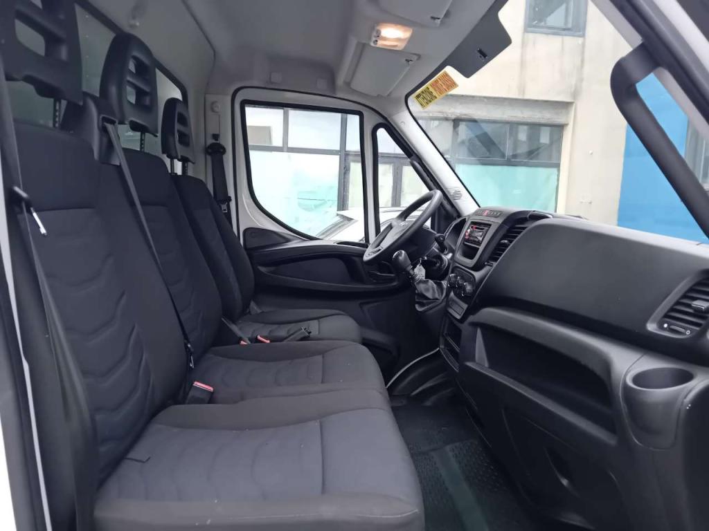 Iveco 35C14 Foto 7