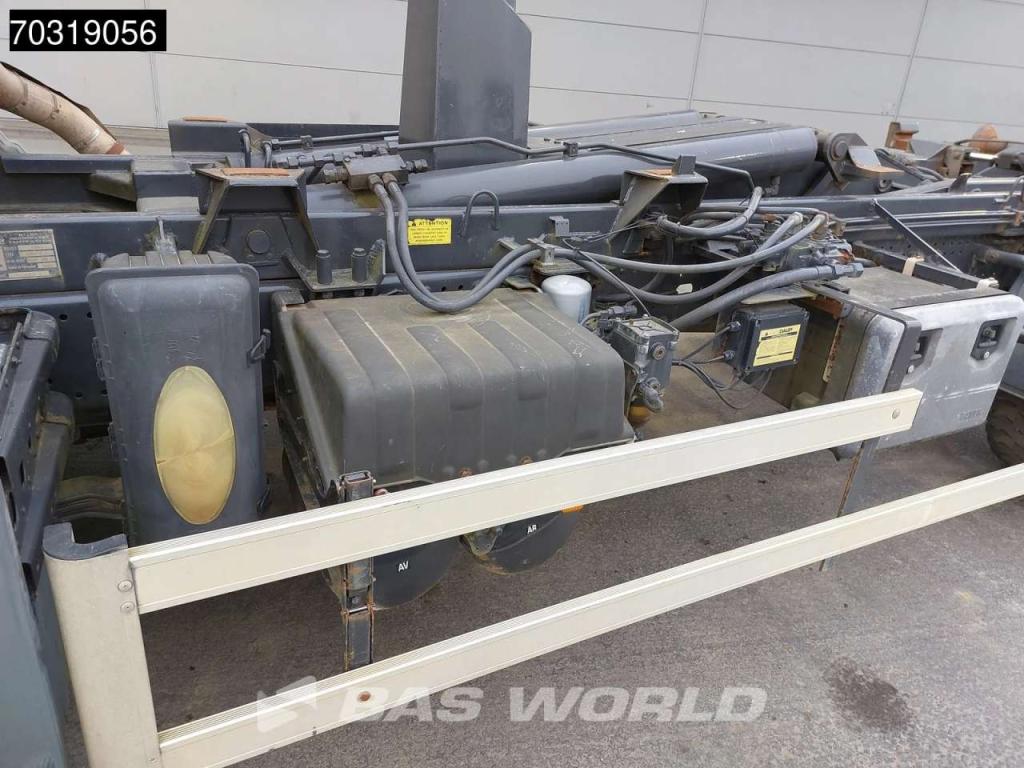 Man TGA 18.310 4X2 14 tons hooklift steelsuspension Manual Euro 2 Foto 18