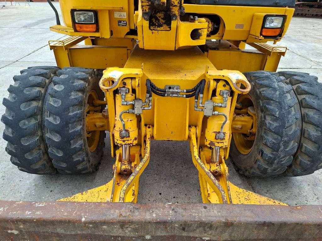 Komatsu PW 118 MR-8 (+ 3 buckets) Foto 13