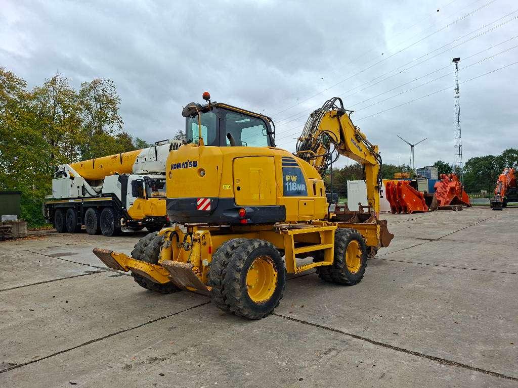 Komatsu PW 118 MR-8 (+ 3 buckets) Foto 5