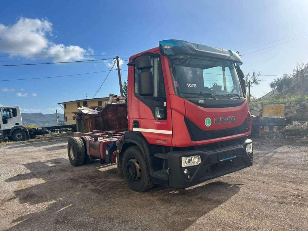Iveco EUROCARGO 150-280 Foto 8