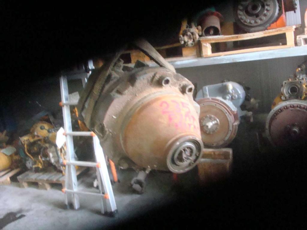 Motore di traslazione per Fiat Hitachi EX235 Foto 3