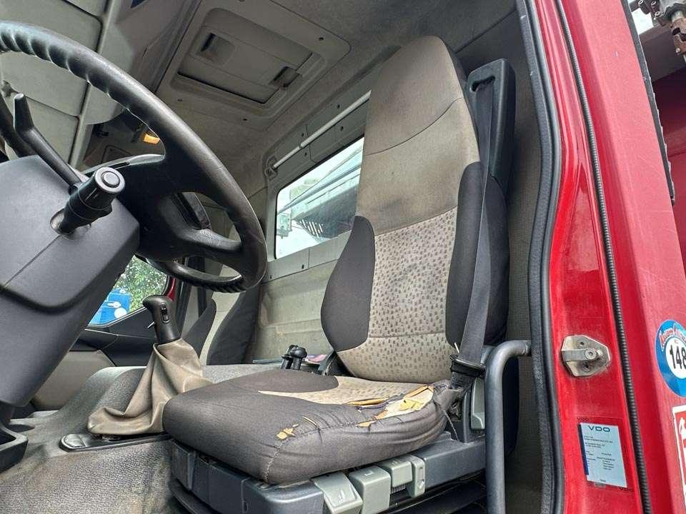 Renault Kerax 450 DXI 8x4 Foto 18