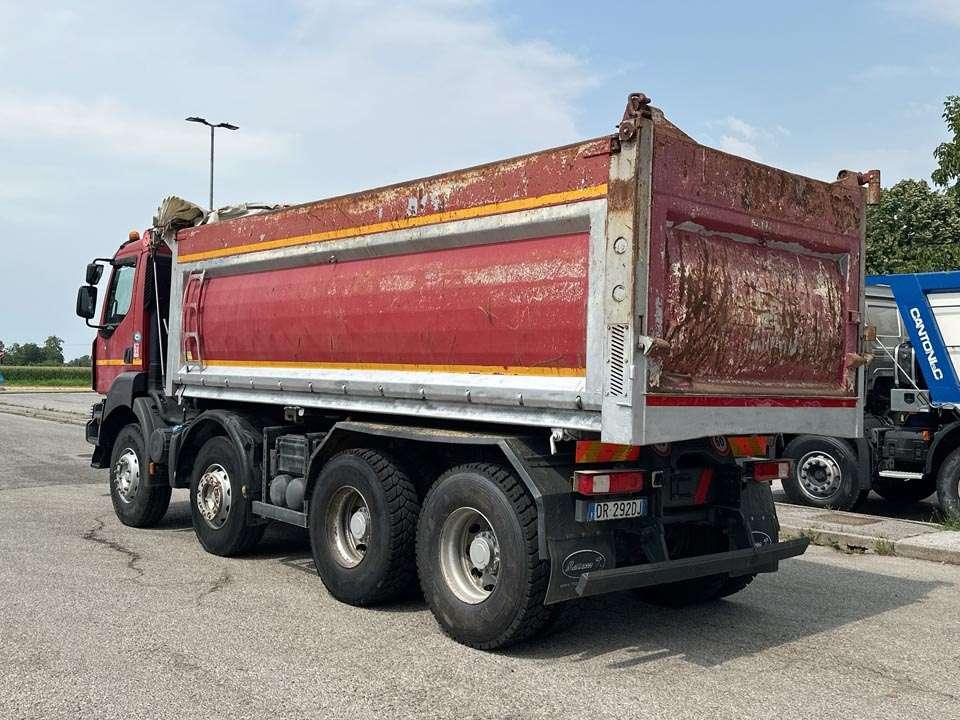 Renault Kerax 450 DXI 8x4 Foto 3