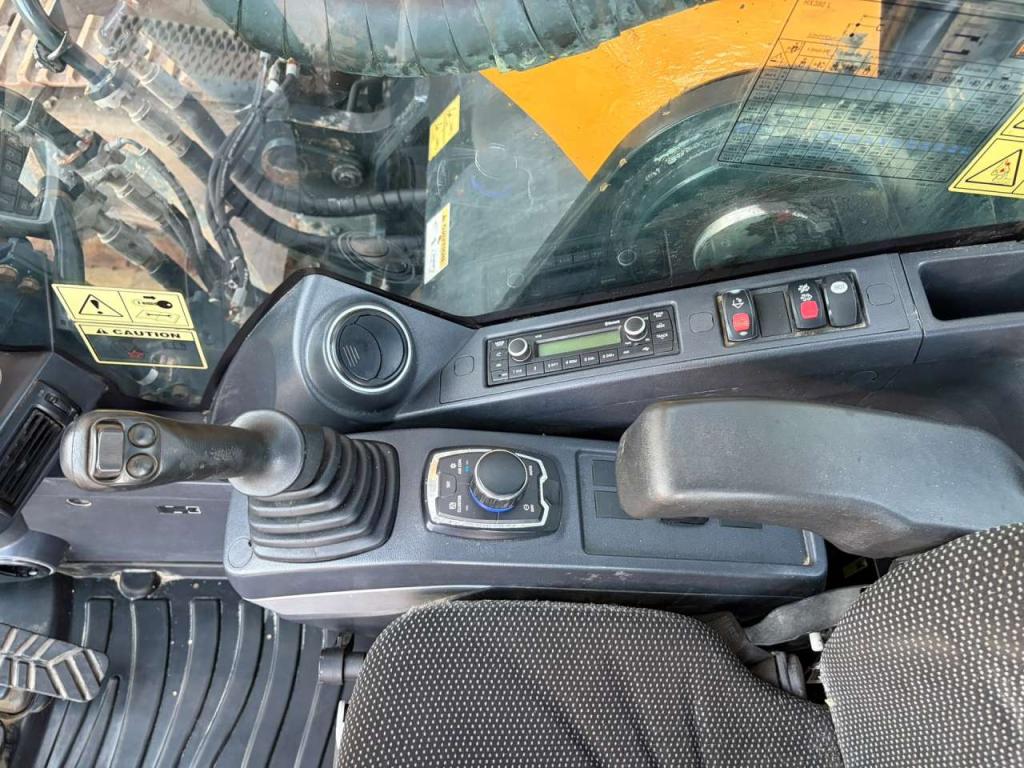 Hyundai HX380L Foto 26