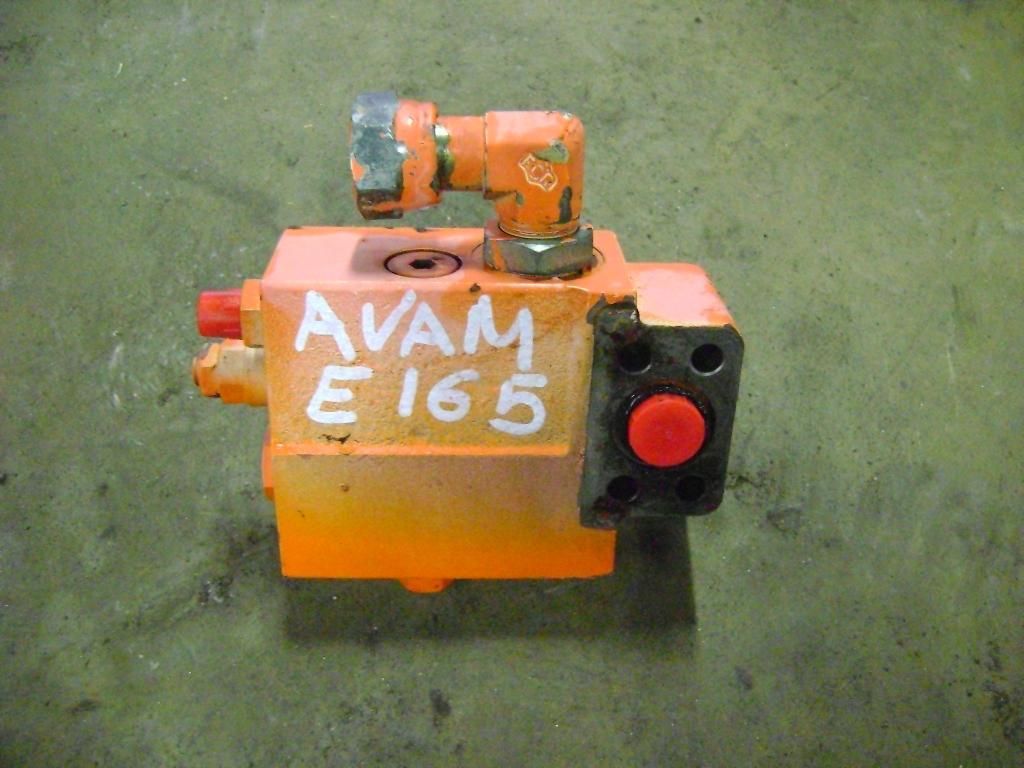 Valvola anticaduta braccio (blocco) per New Holland E 165 Foto 2