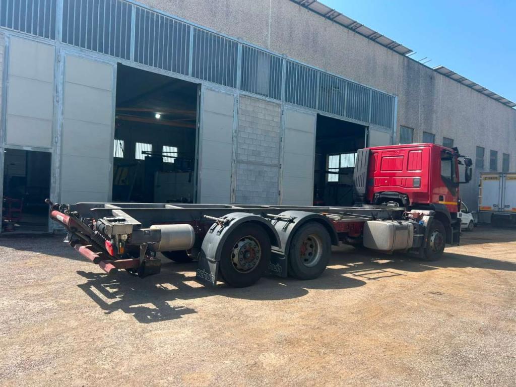Iveco STRALIS HI-STREET 260S31 Foto 11