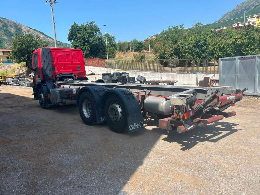 Iveco STRALIS HI-STREET 260S31 Foto 15