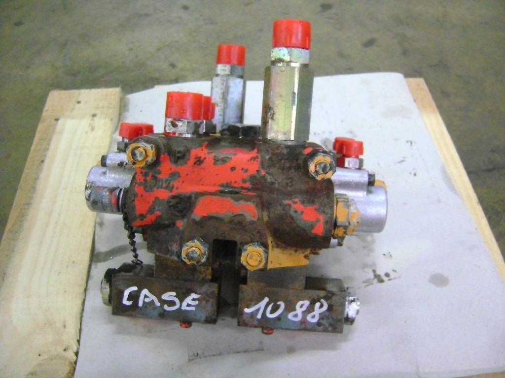 Valvola proporzionale per Case 1088 Foto 1