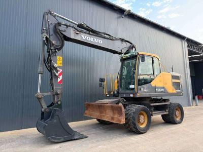 Volvo EW180E in vendita da Smitma B.V.