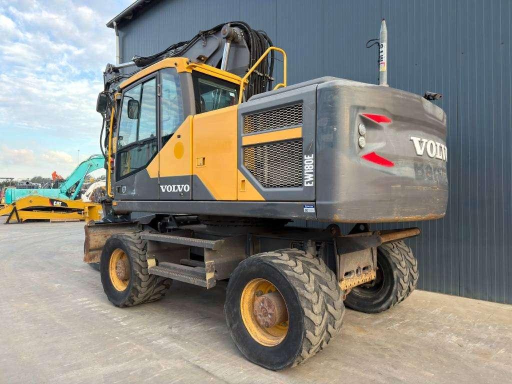 Volvo EW180E Foto 2