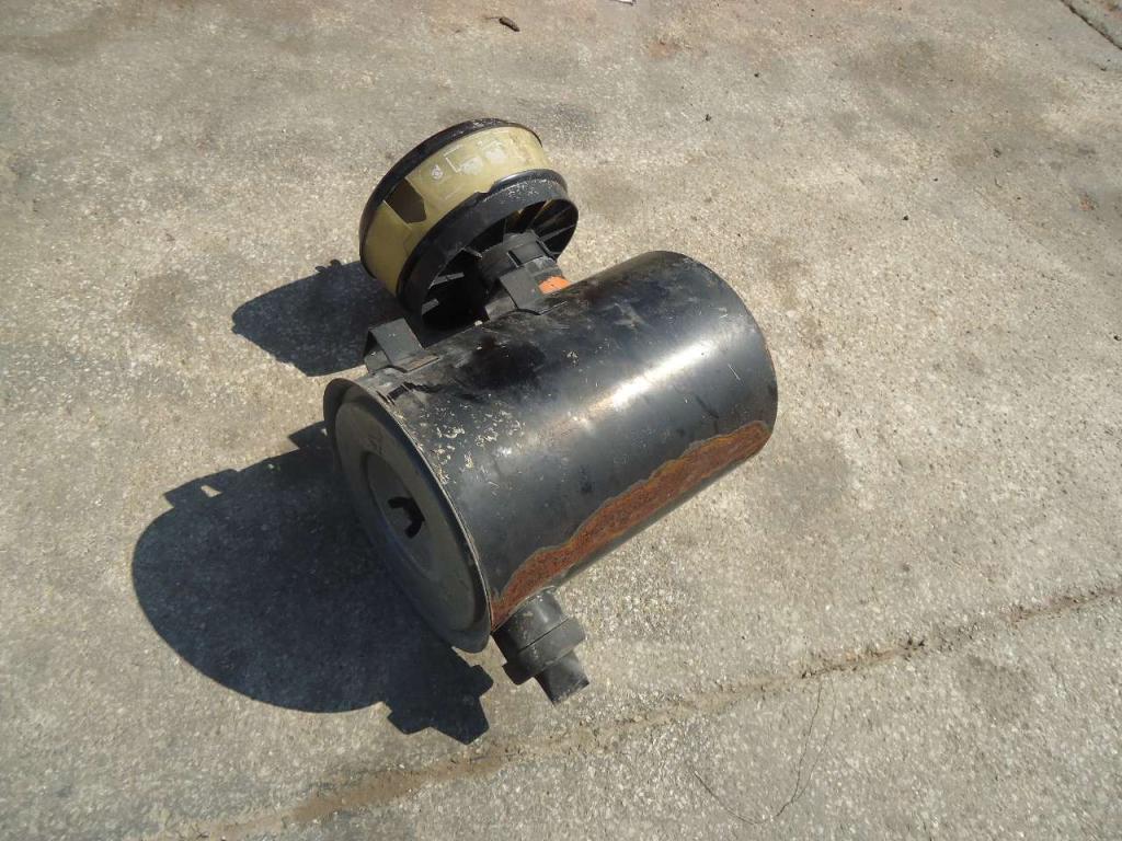 Supporto filtro aria per Fiat Kobelco 235 Foto 4