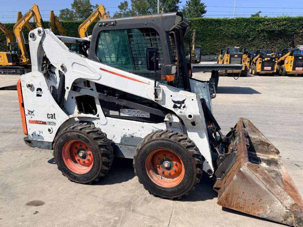 Bobcat S 570 2 speed Foto 4
