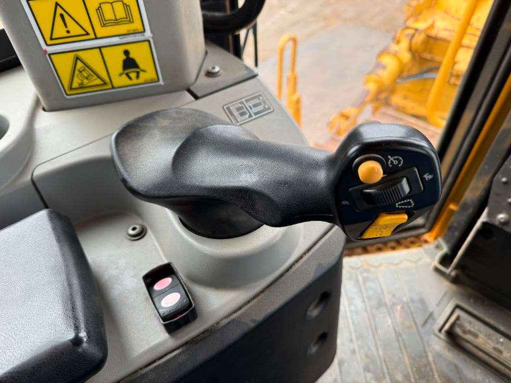 CAT D8T - GERMAN Machine / Ripper Foto 9