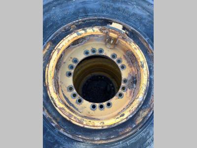 for 23.5R25 tires Rims per Volvo L110, L120 in vendita da Balavto
