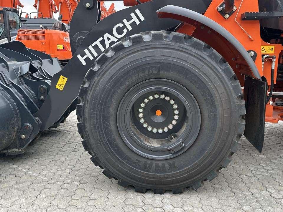 Hitachi ZW250-7 Foto 4