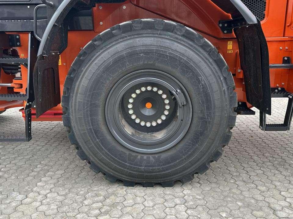 Hitachi ZW250-7 Foto 7