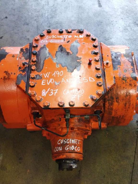 Assale anteriore per Fiat Hitachi W 190 Foto 6
