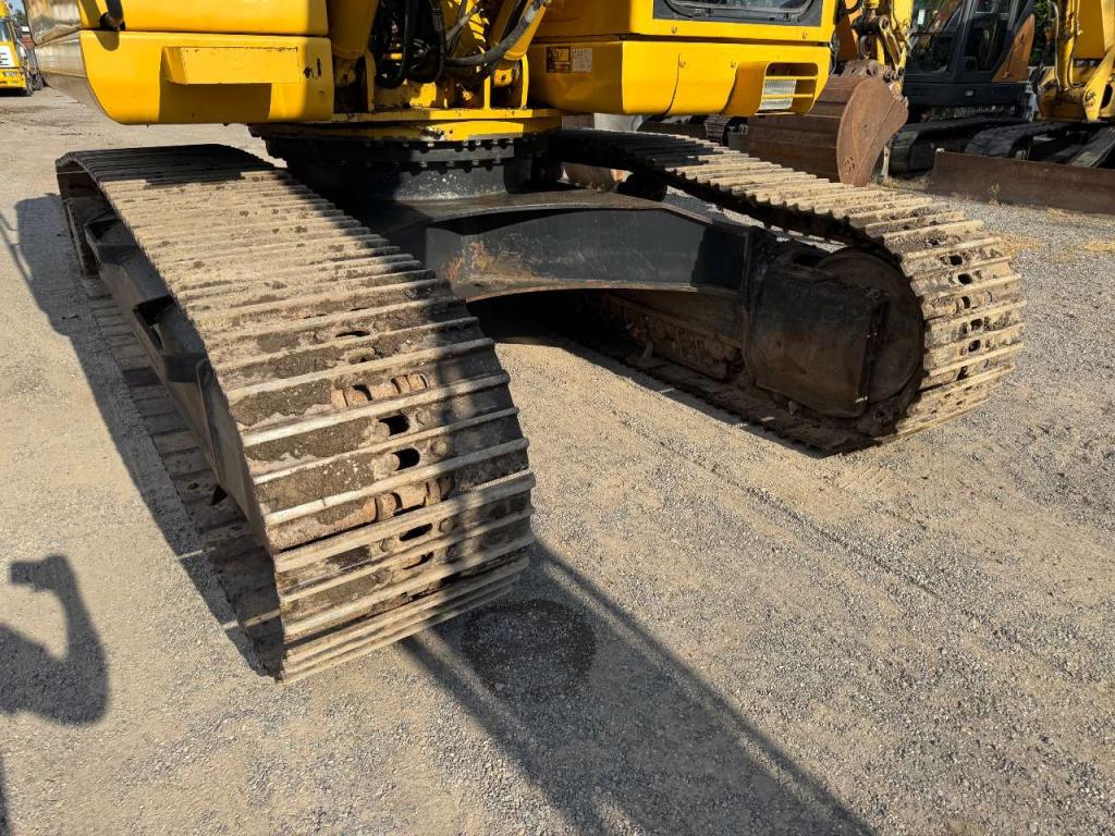 Komatsu PC230-7 Foto 4