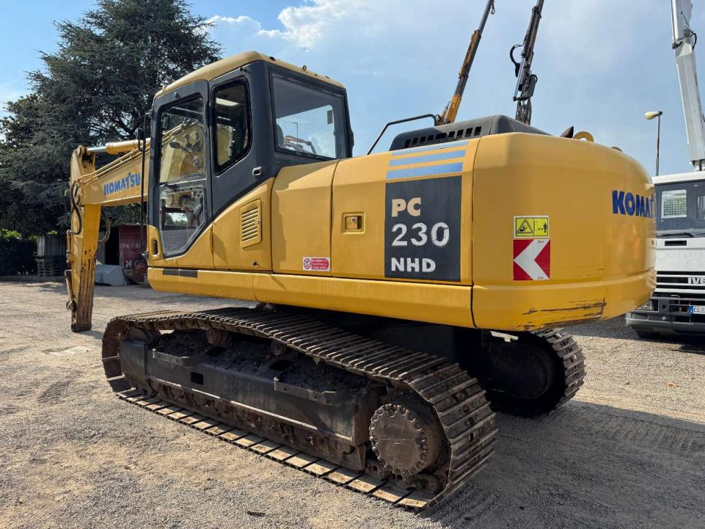 Komatsu PC230-7 Foto 6