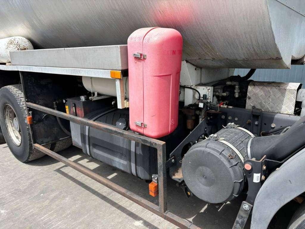 Renault Rincheval - 9.000 Liter Foto 19