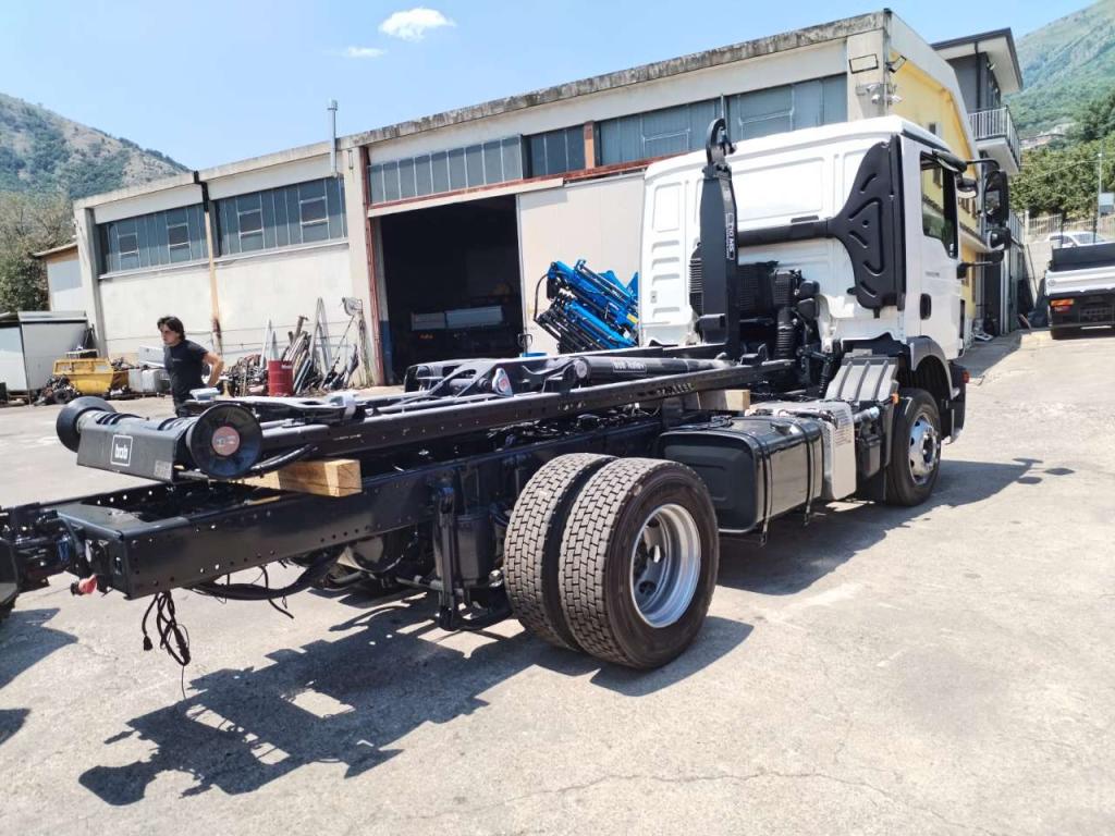 Iveco TGM 15.290 Foto 29