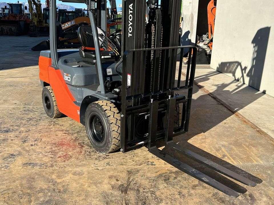 Toyota 52-8FDF30 Foto 5