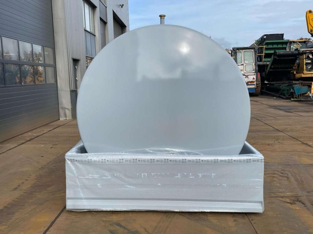 Emiliana Serbatoi TF9/50 9000Ltr fuel tank Foto 5