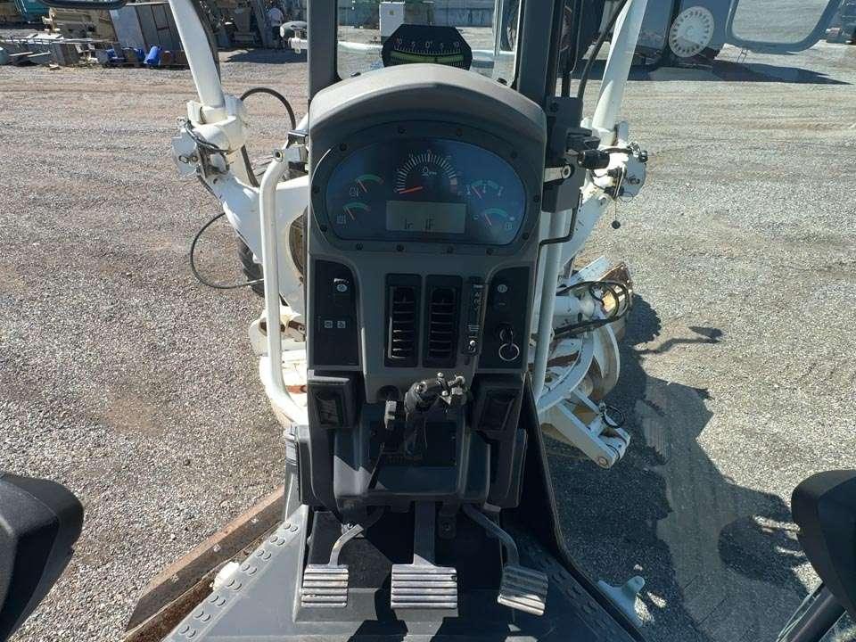 Caterpillar 120M2 Foto 20