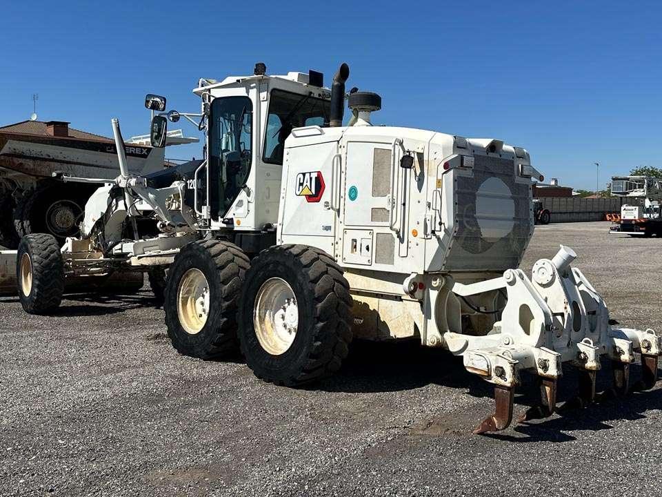 Caterpillar 120M2 Foto 3