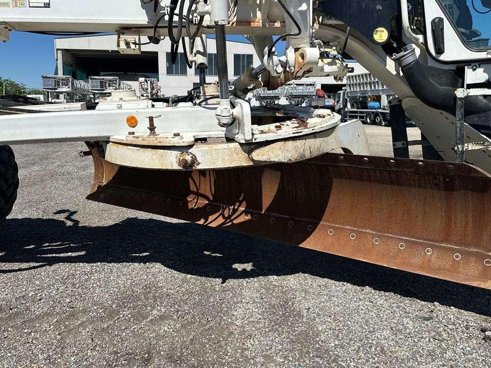 Caterpillar 120M2 Foto 7