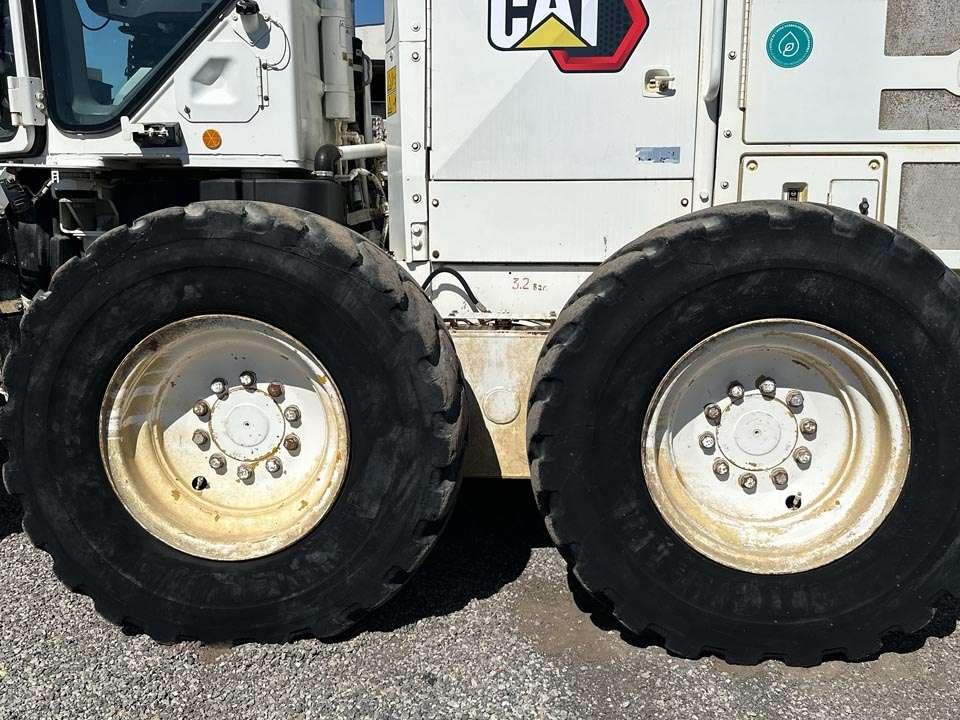 Caterpillar 120M2 Foto 8
