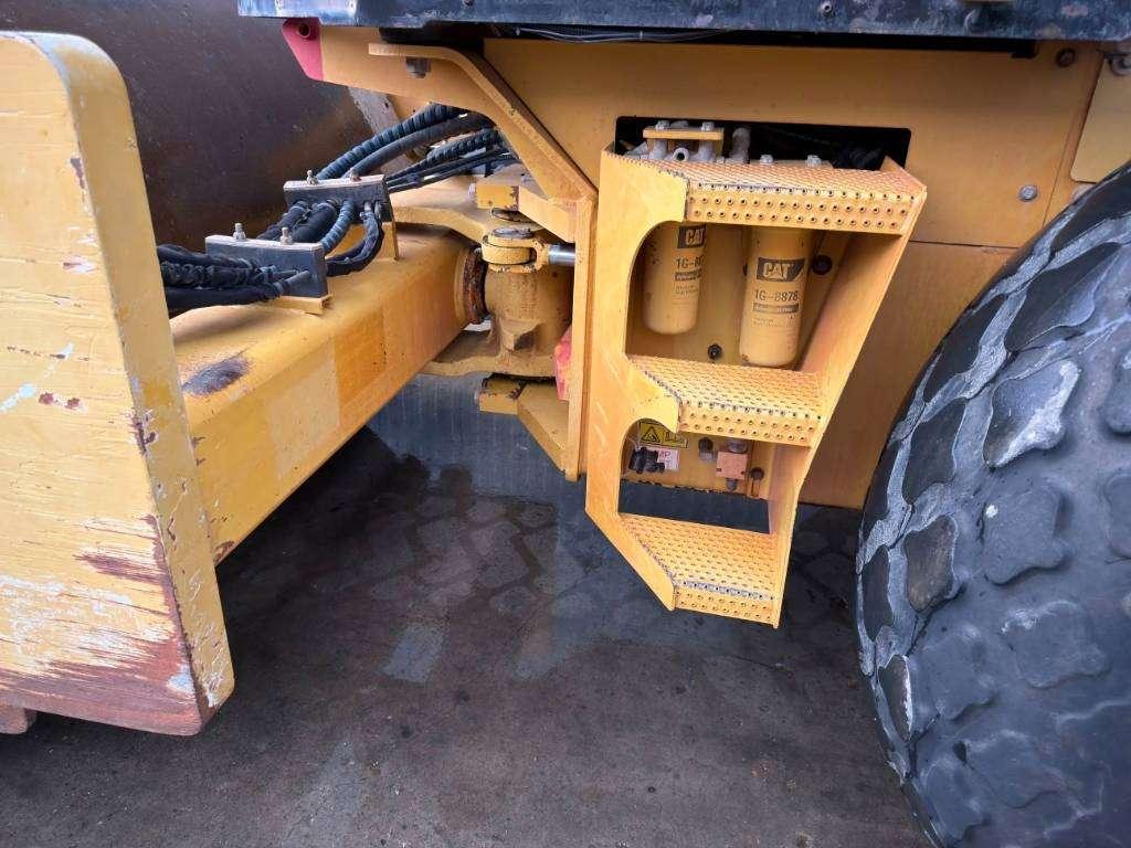 Caterpillar CS74 Foto 11