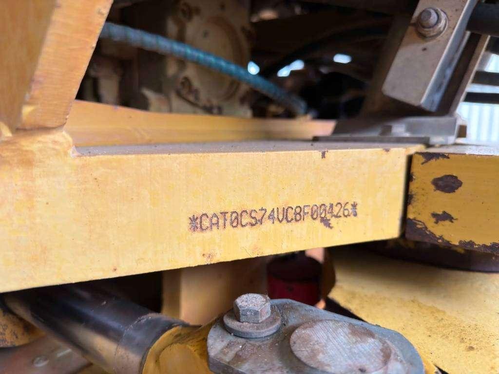 Caterpillar CS74 Foto 16