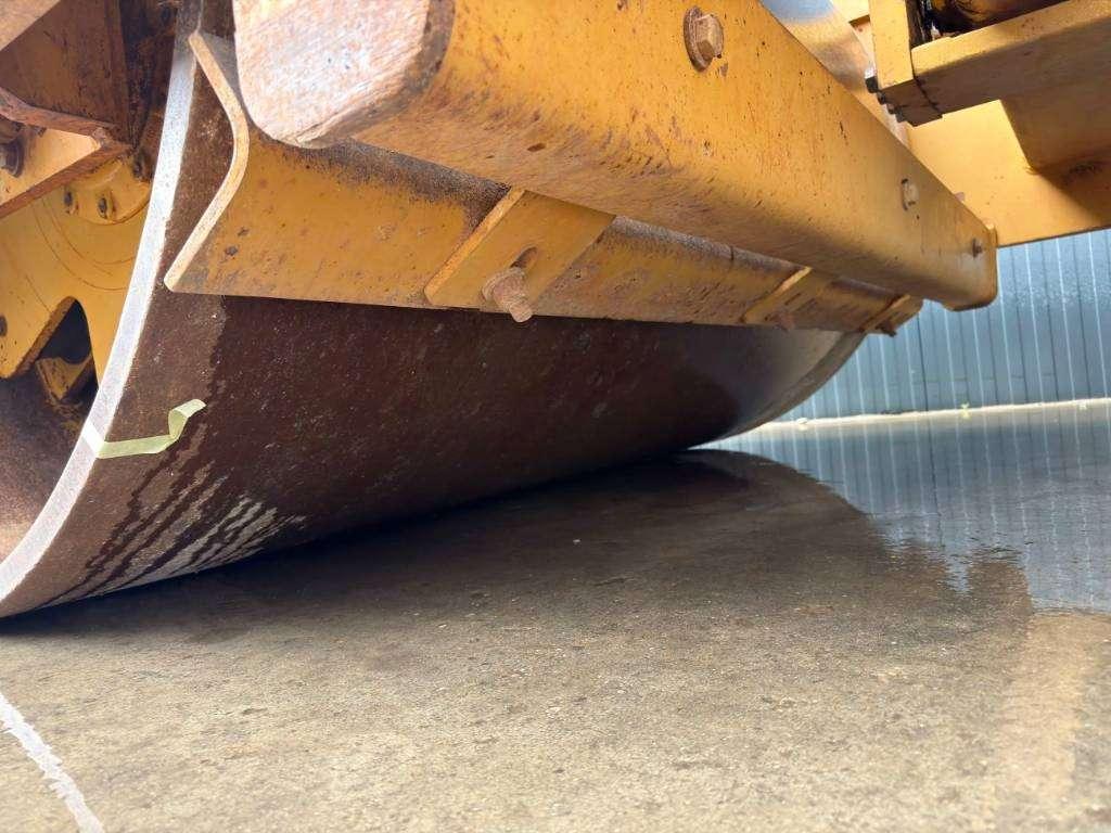 Caterpillar CS74 Foto 21