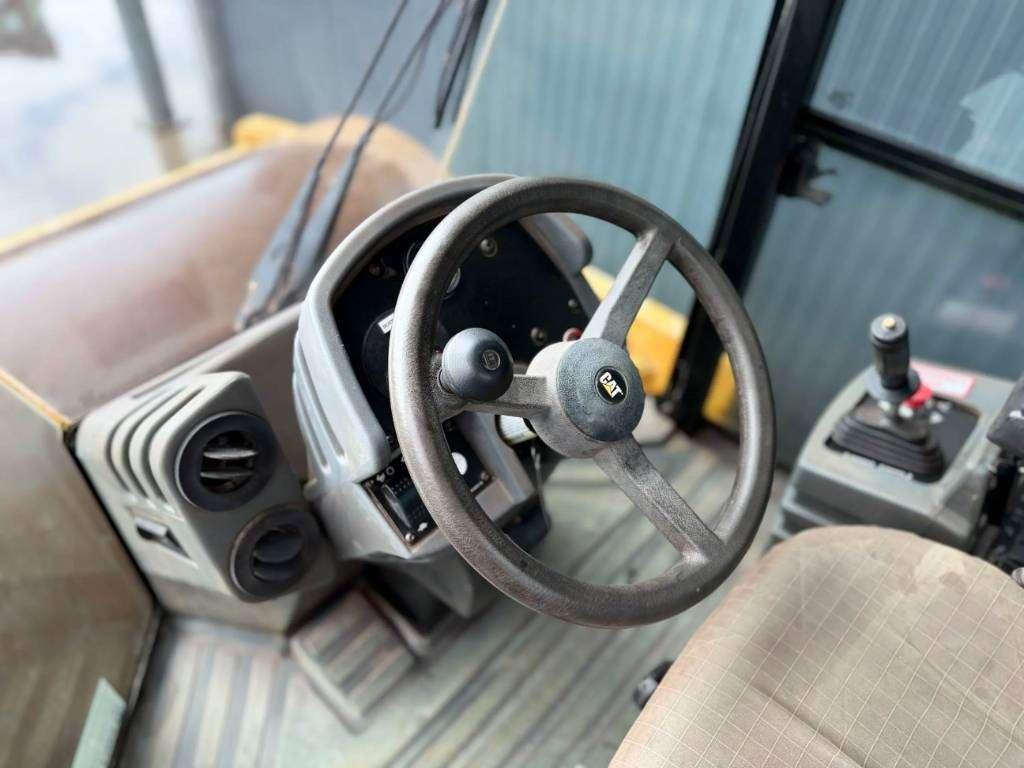 Caterpillar CS74 Foto 30