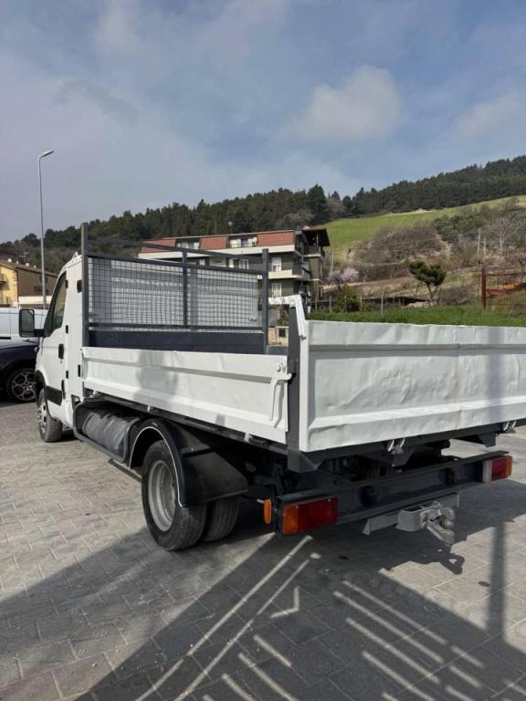 Iveco 35C12 Foto 4