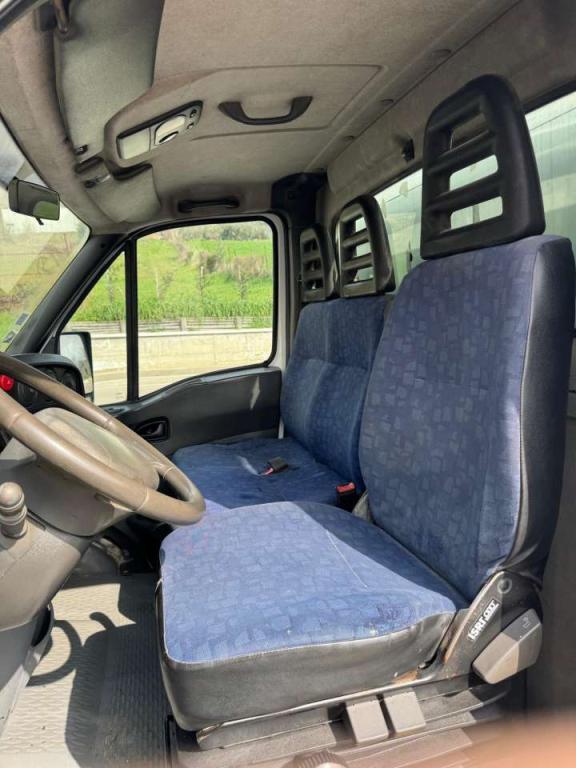 Iveco 35C12 Foto 6