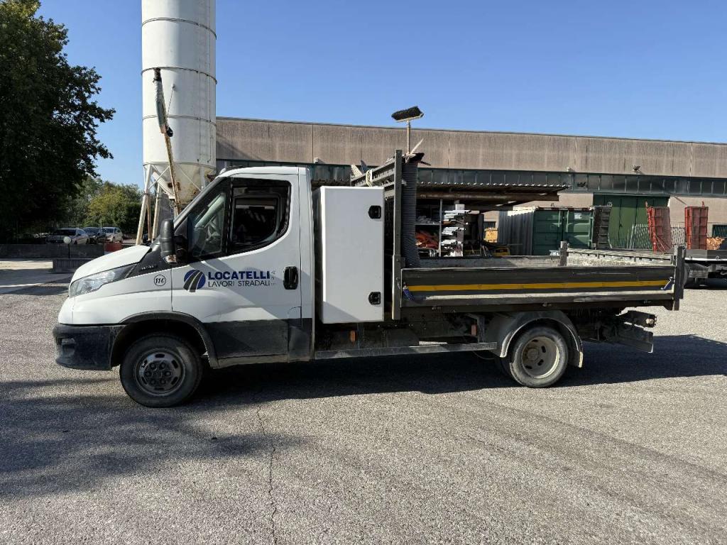 Iveco DAILY 35C16 Foto 4