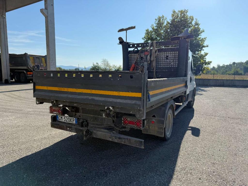 Iveco DAILY 35C16 Foto 6