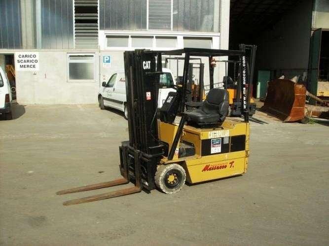 Caterpillar EP15T Foto 1