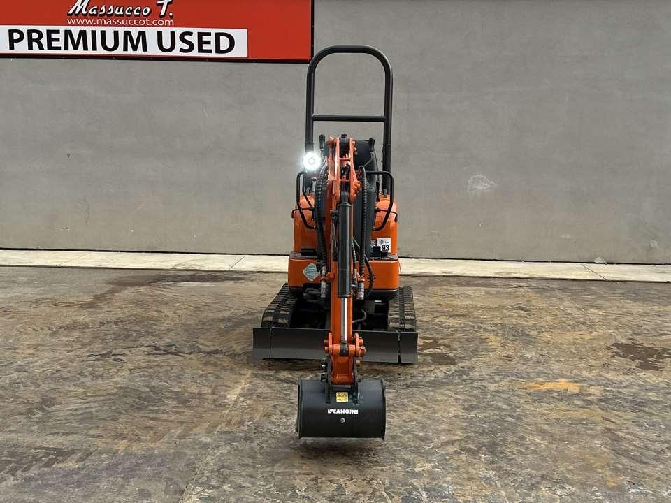 Hitachi ZX10U-2 Foto 13